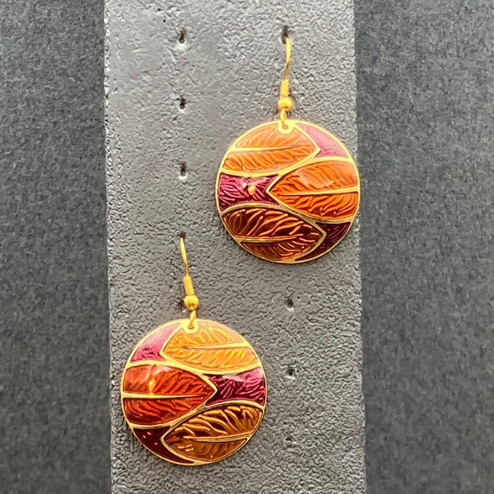 Berébi Dangle Pierced Earrings Gold Leaf Leaves Orange Purple Round 90s BoHo